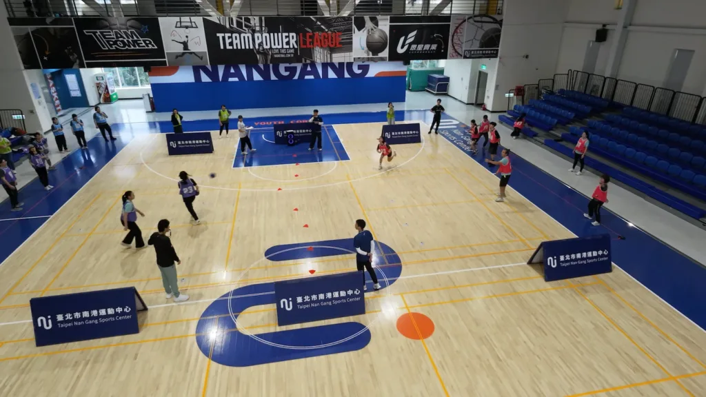 #168 - 低潮到重啟 / AI 寫程式 / Heptabase 大改版 ®️雷蒙週報 1 dji fly 20251206 155822 0012 1765015401310 video beautify 00 00 22 063 squashed